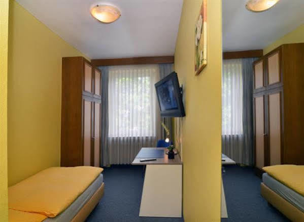 Hotel Stadtnah Aix-la-Chapelle Extérieur photo